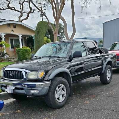 2004 Toyota Tacoma Double Cab - PreRunner Pickup 4D 5 ft