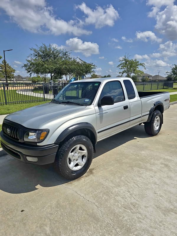 2002 Toyota Tacoma - 4WD 4D