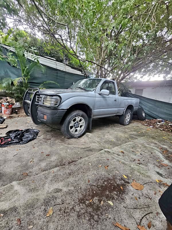 1999 Toyota Tacoma - 4WD 4D