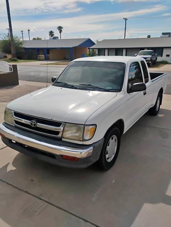 1999 Toyota Tacoma - SR5 Pickup
