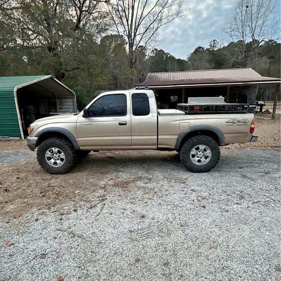 2002 Toyota Tacoma Access Cab - SR5 Pickup 4D 6 ft