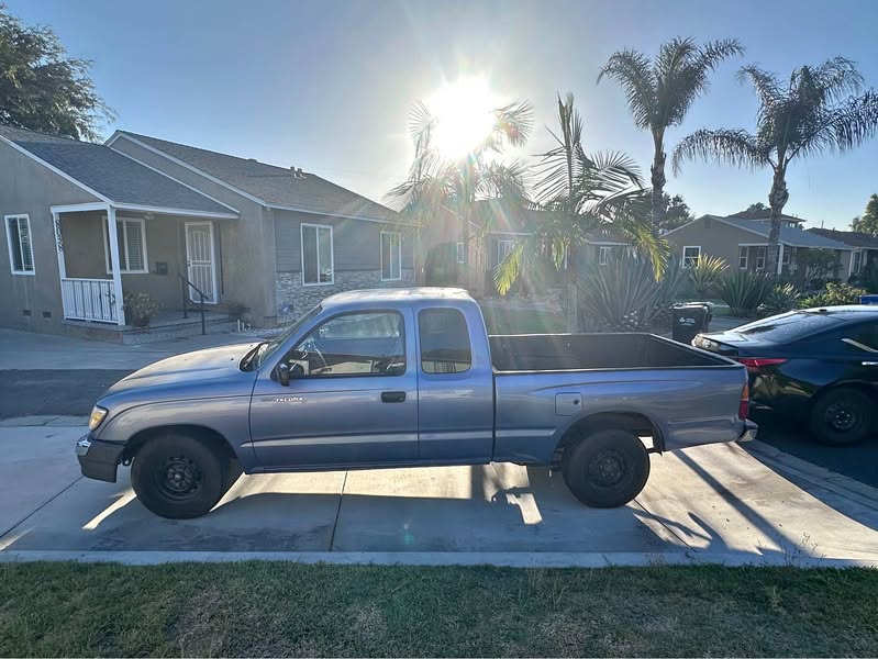 1999 Toyota Tacoma - Pickup