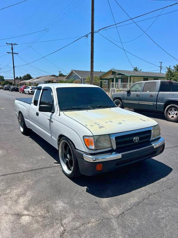 1997 Toyota Tacoma - SR5 Pickup