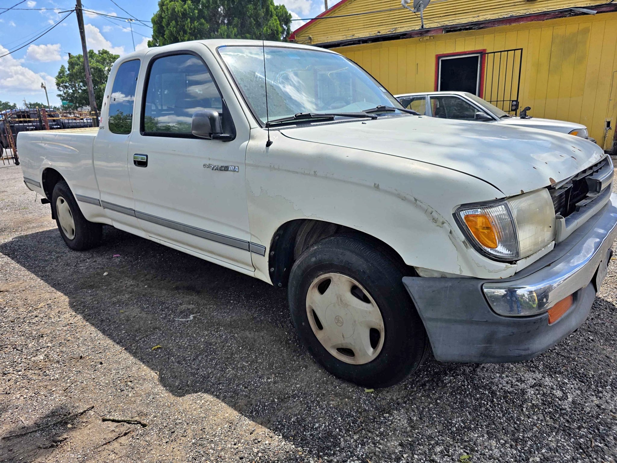 1998 Toyota Tacoma Xtracab - SR5 Pickup