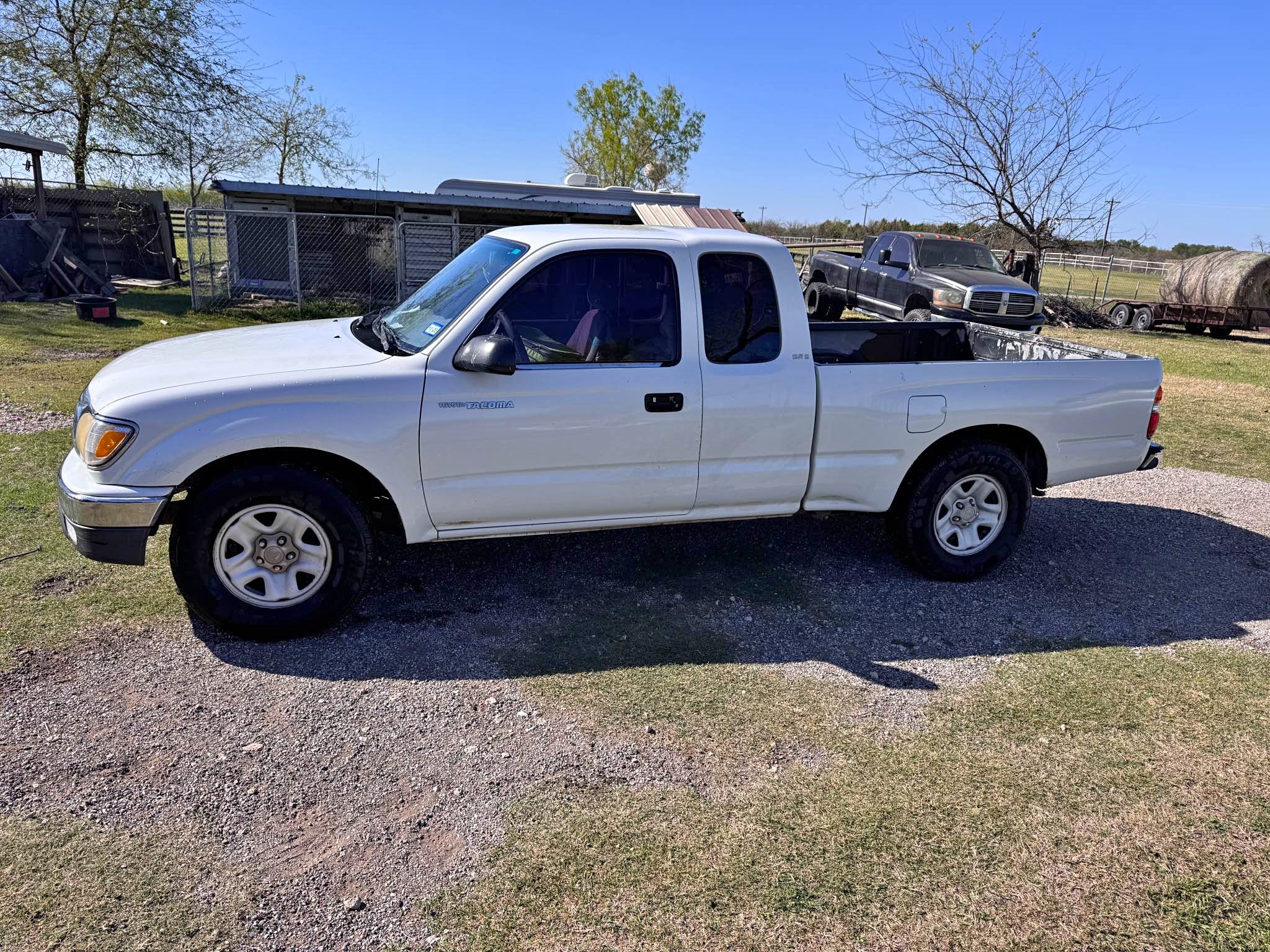 2003 Toyota Tacoma - SR5 Pickup