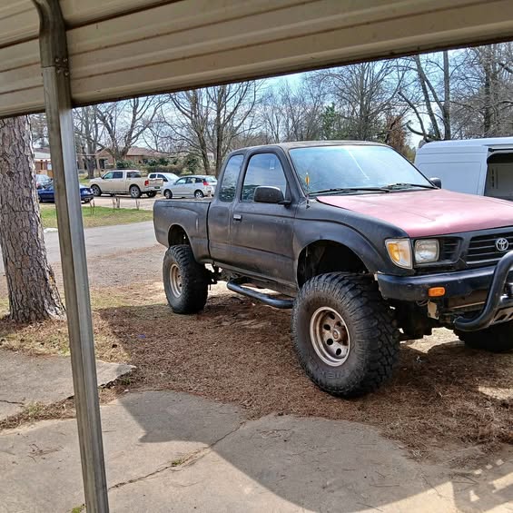 1997 Toyota Tacoma - Pickup 2D 6 ft