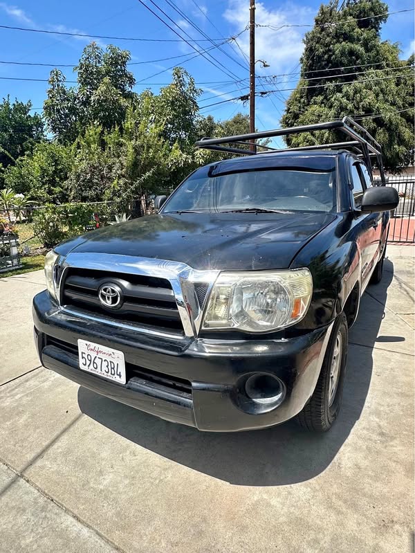 2005 Toyota Tacoma - SR5 Pickup