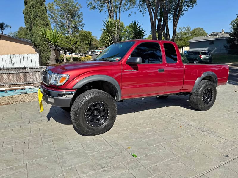 2003 Toyota Tacoma Xtracab - SR5 Pickup
