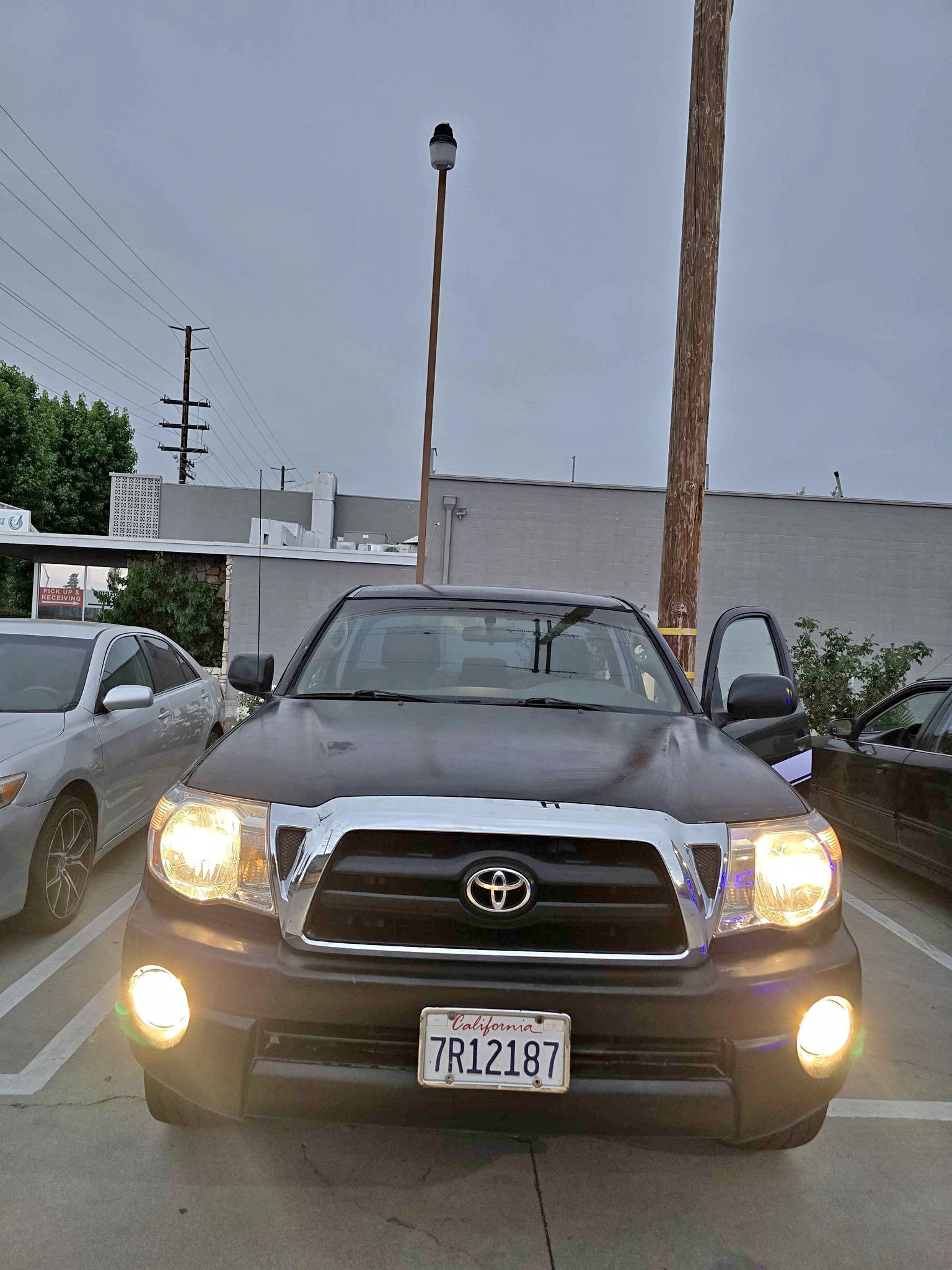2005 Toyota Tacoma - Pickup 2D 6 ft