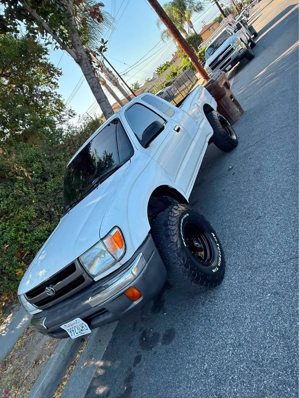2000 Toyota Tacoma - Limited Pickup 2D 6 ft