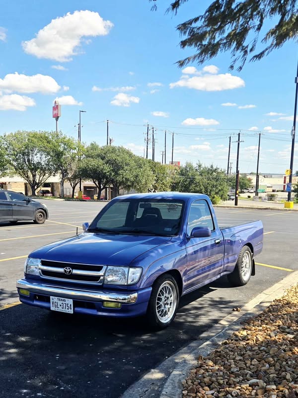 1999 Toyota Tacoma Regular Cab - Pickup 2D 6 ft