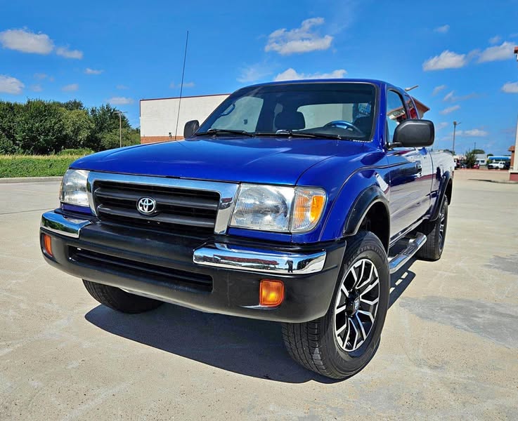 2000 Toyota Tacoma - Pre runner