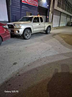 2005 Toyota Tacoma - Limited Pickup