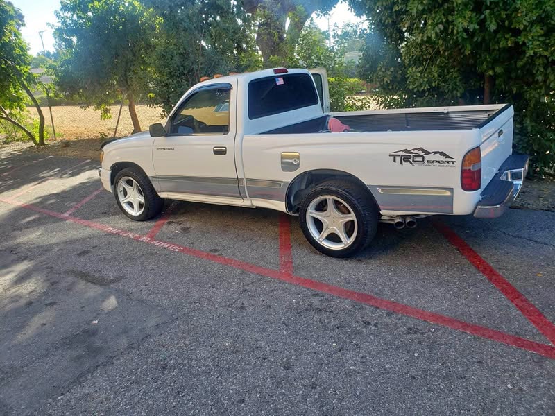 1999 Toyota Tacoma - Pickup