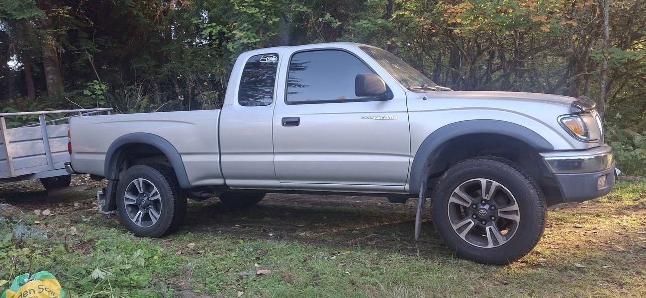 2002 Toyota Tacoma - PreRunner Pickup 2D 6 ft
