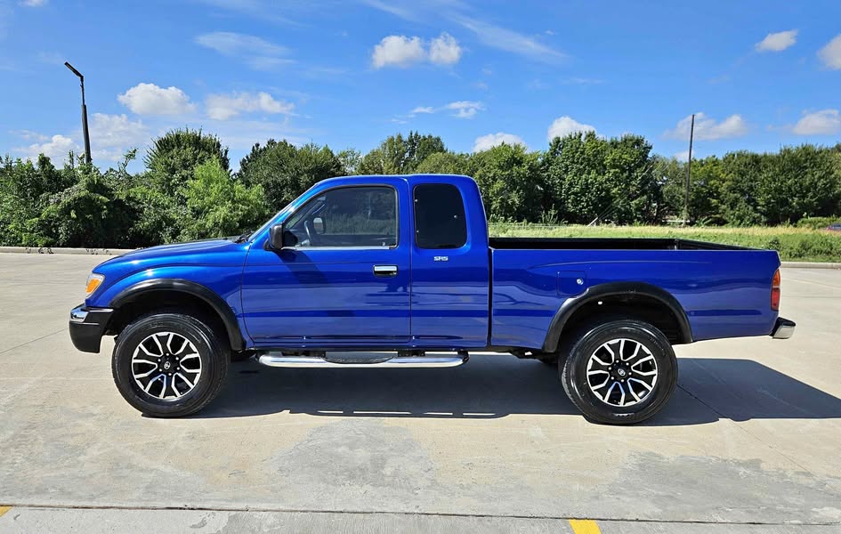 2000 Toyota Tacoma - Limited