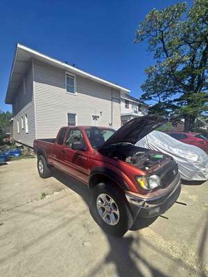 2004 Toyota Tacoma Xtracab - SR5 Pickup