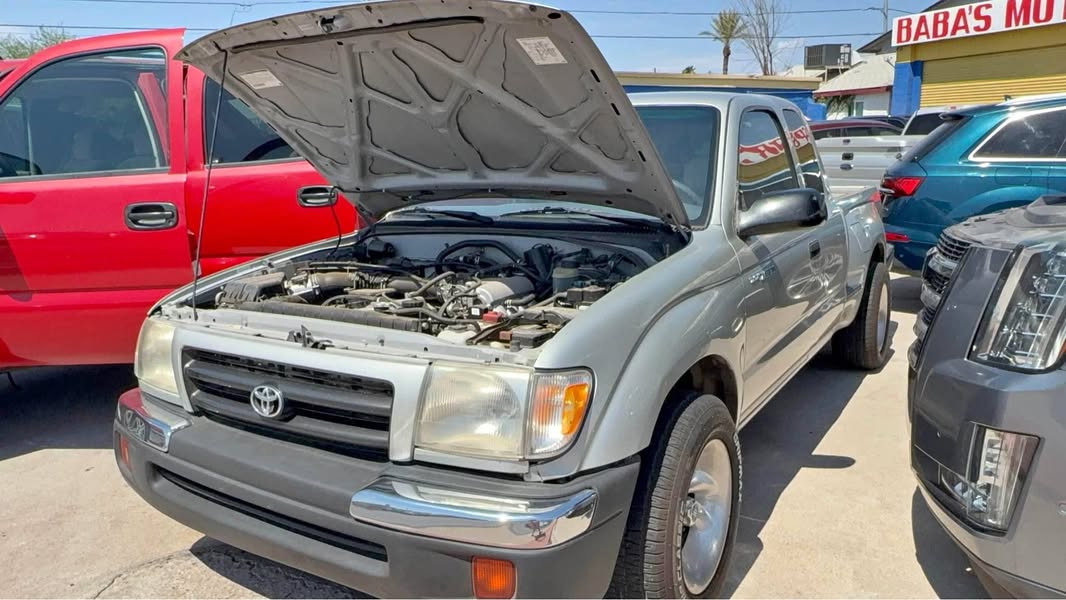 2000 Toyota Tacoma - Sr5