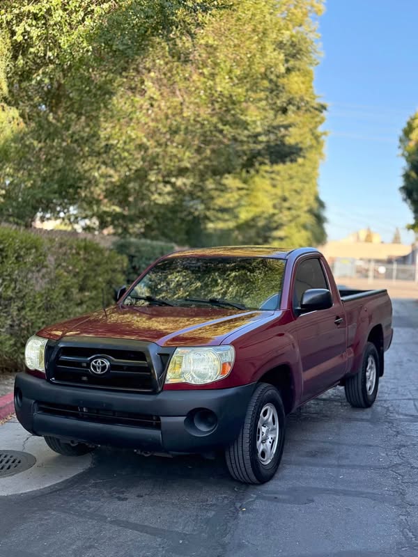 2005 Toyota Tacoma - Short Bed