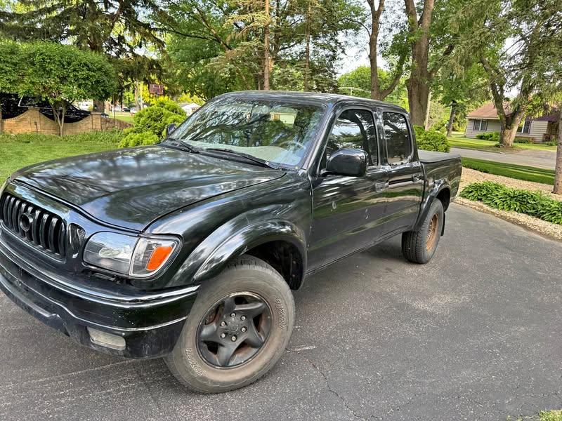2002 Toyota Tacoma Double Cab - PreRunner Pickup 4D 5 ft