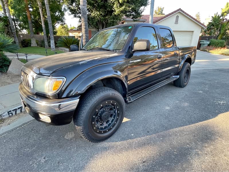 2004 Toyota Tacoma - SR5 Pickup 4D 5 ft