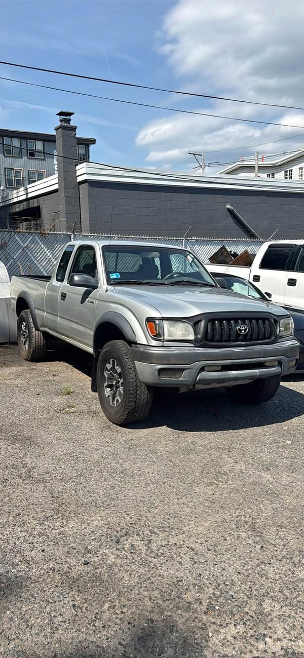 2002 Toyota Tacoma Access Cab - SR5 Pickup 4D 6 ft
