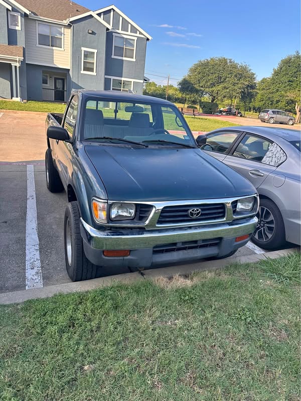 1996 Toyota Tacoma - 4WD 4D