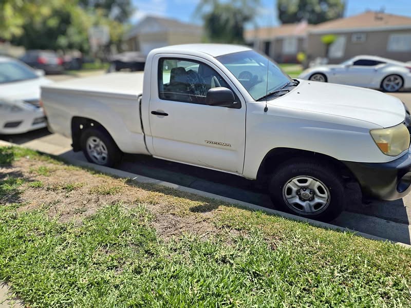 2005 Toyota Tacoma - Pickup
