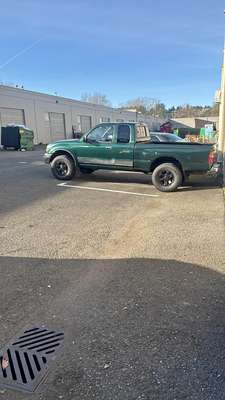 1999 Toyota Tacoma - SR5 Pickup