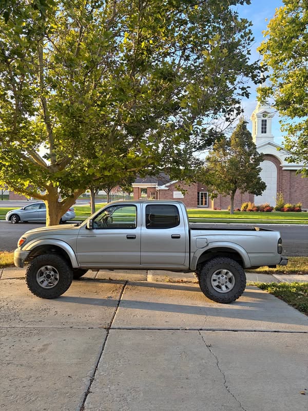2001 Toyota Tacoma Double Cab - 4WD Limited 4D