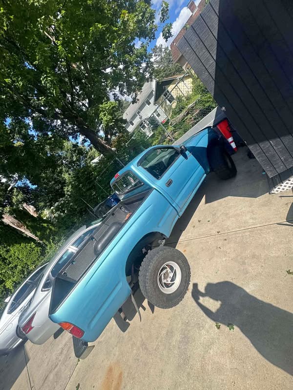 1995 Toyota Tacoma - 4WD 4D