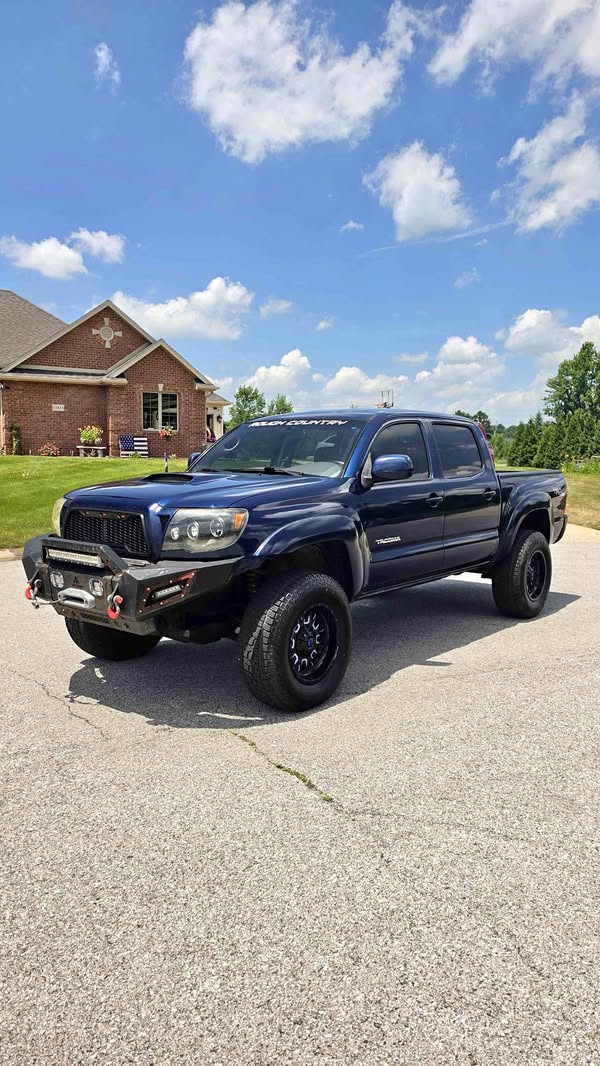 2005 Toyota Tacoma Double Cab - TRD Sport Pickup 4D 5 ft