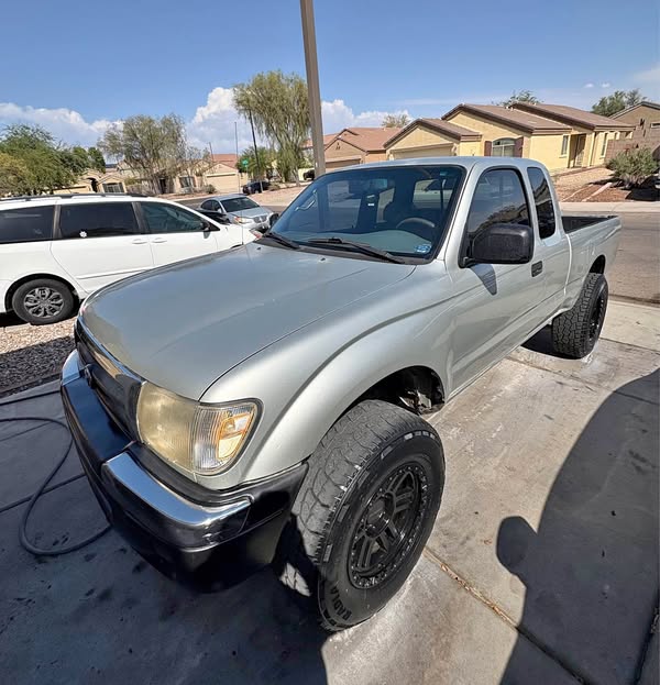 2000 Toyota Tacoma Access Cab - TRD Off-Road Pickup 4D 6 ft