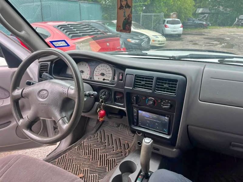 2001 Toyota Tacoma Double Cab - SR5 Pickup 4D 5 ft