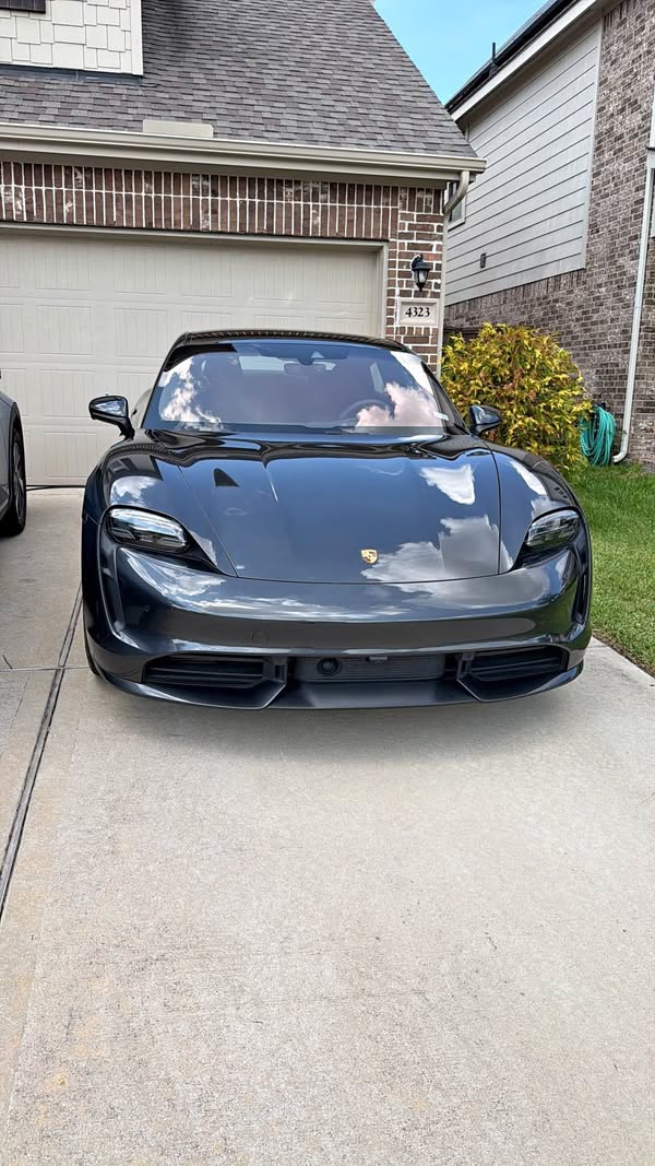 2021 Porsche Porsche Taycan - Turbo