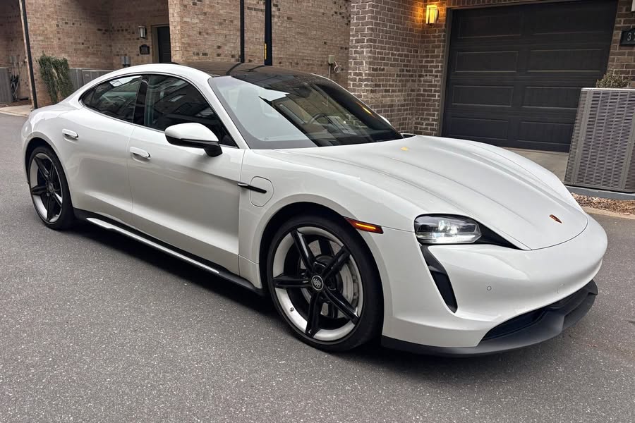 2022 Porsche Taycan 4S