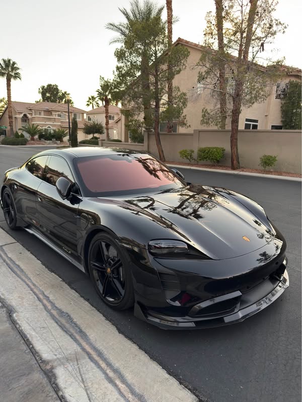 2022 Porsche Porsche Taycan - Turbo S Sedan 4D