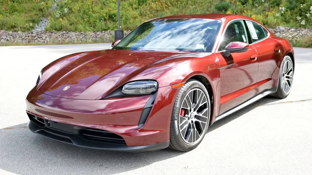 2022 Porsche Taycan 4S