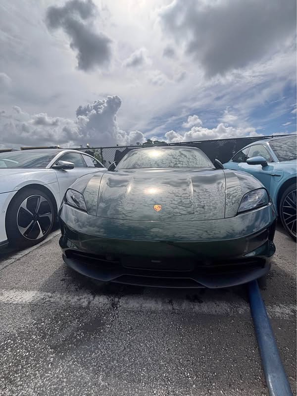 2025 Porsche Porsche Taycan - Sedan 4D