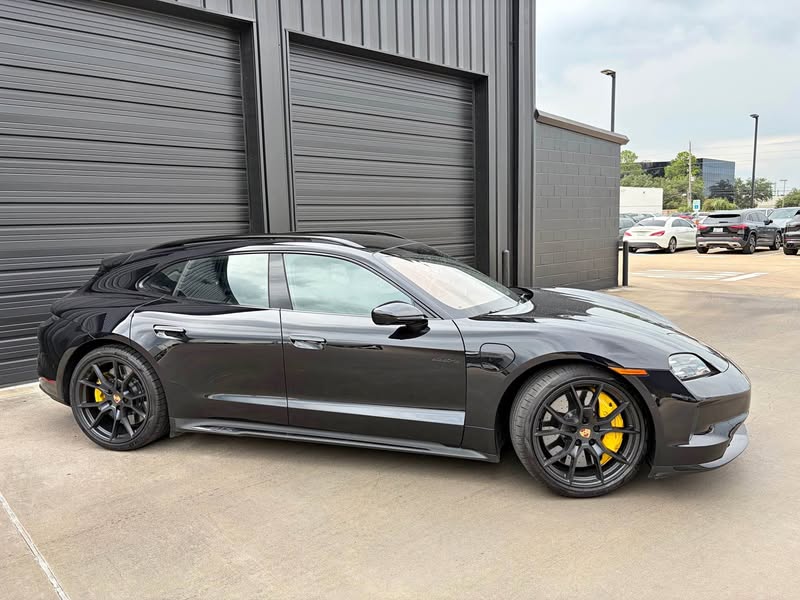 2025 Porsche Porsche Taycan Sport Turismo - GTS Wagon 4D