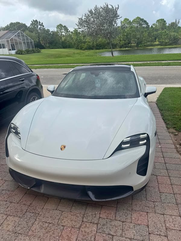 2021 Porsche taycan 4s
