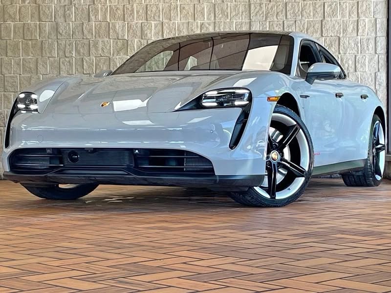 2022 Porsche Taycan 4S AWD Sedan
