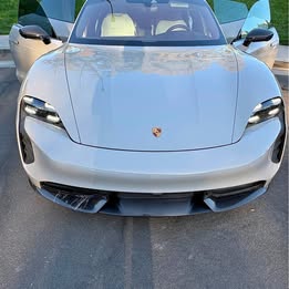 Porsche Taycan Turbo S 2021