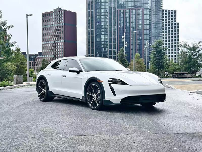 2022 Porsche Porsche Taycan Sport Turismo - 4