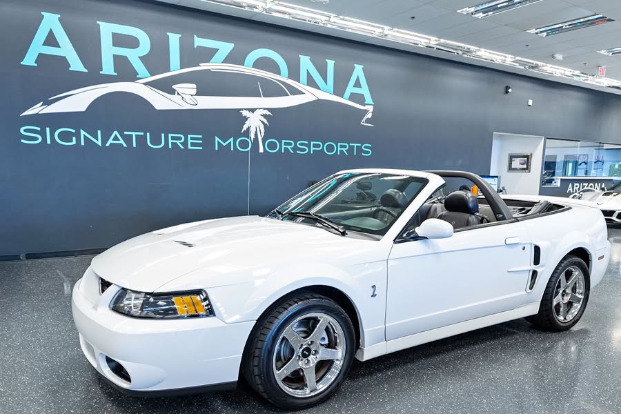 2004 Ford Mustang Cobra SVT
