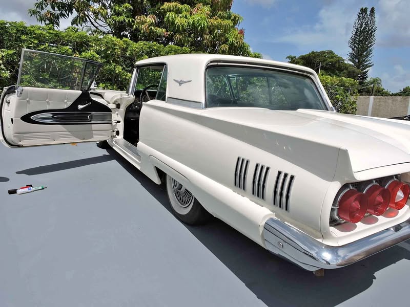 1960 Ford Thunderbird