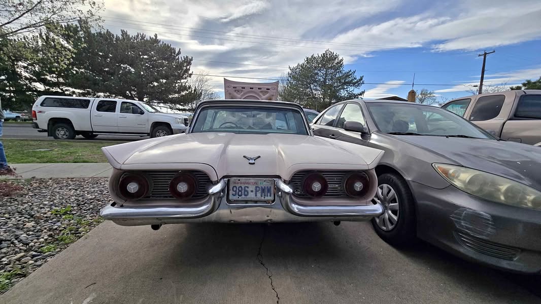 1959 Ford Thunderbird - Coupe 2D