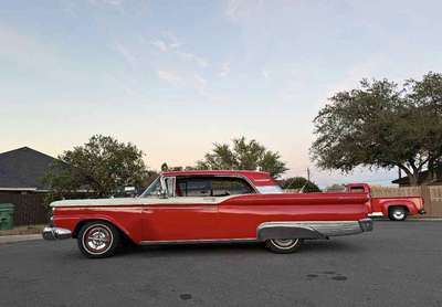 1959 Ford Thunderbird - Coupe 2D