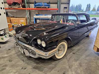 1960 Ford Thunderbird