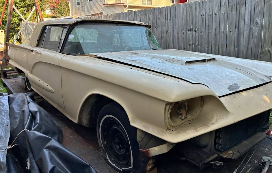 1959 Ford Thunderbird